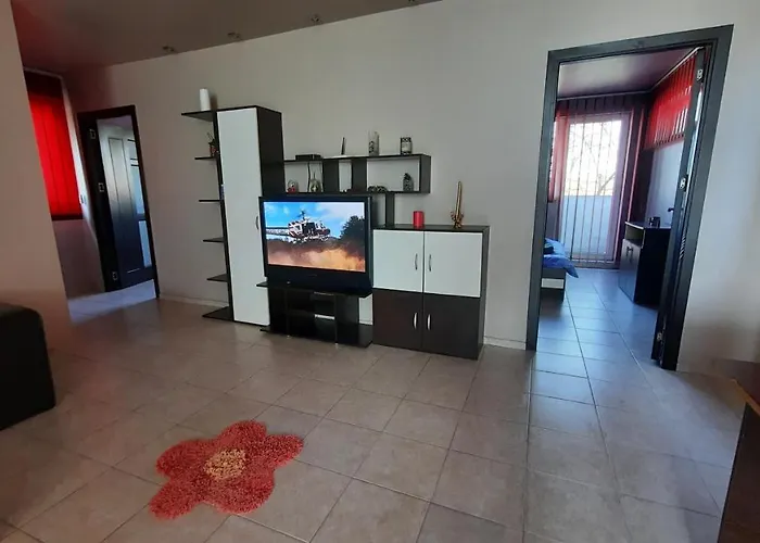 Spacious, Modern In New - Sleeps 6 Apartament Bukareszt